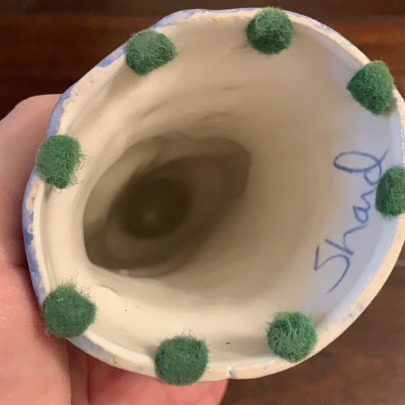 Shard Pottery of Maine Blue and White Figurine EUC - Picture 6 of 7